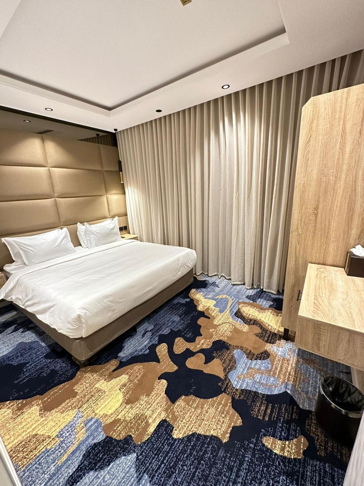 Xyz Hotel Qurtoba Riyad Extérieur photo